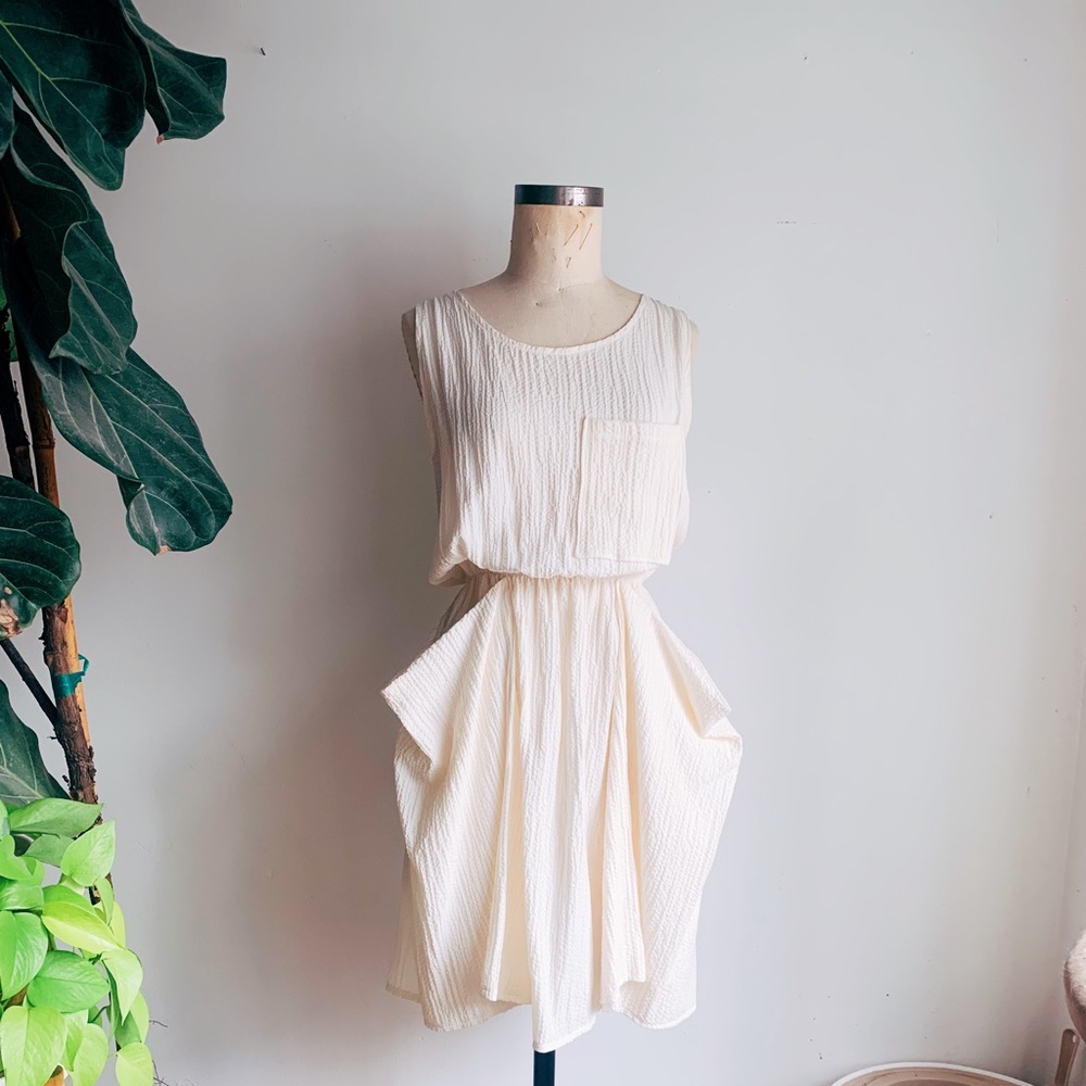 Formation design crepe white draped dress S
